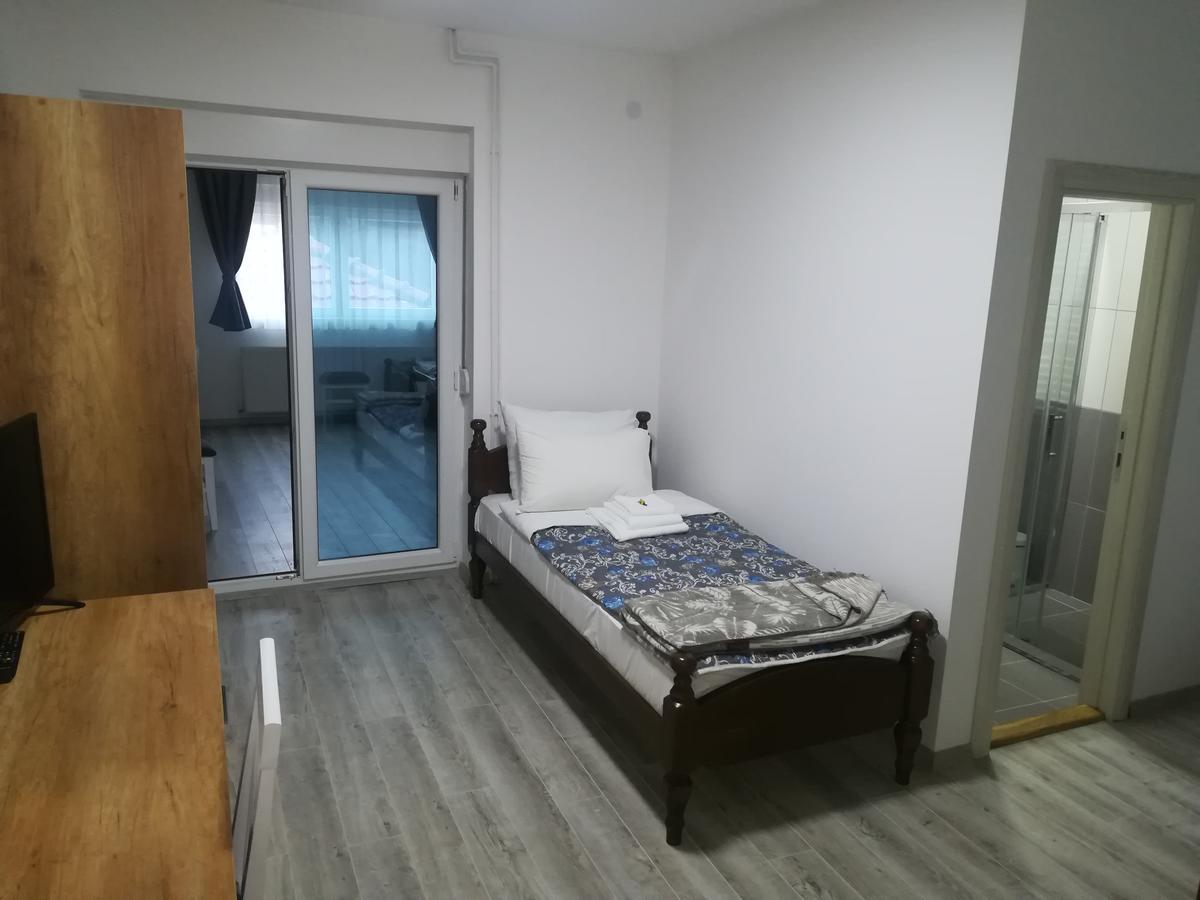 Karavan 123 Raška 外观 照片
