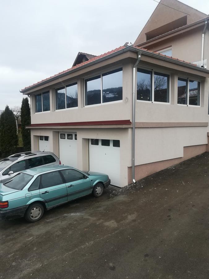 Karavan 123 Raška 外观 照片