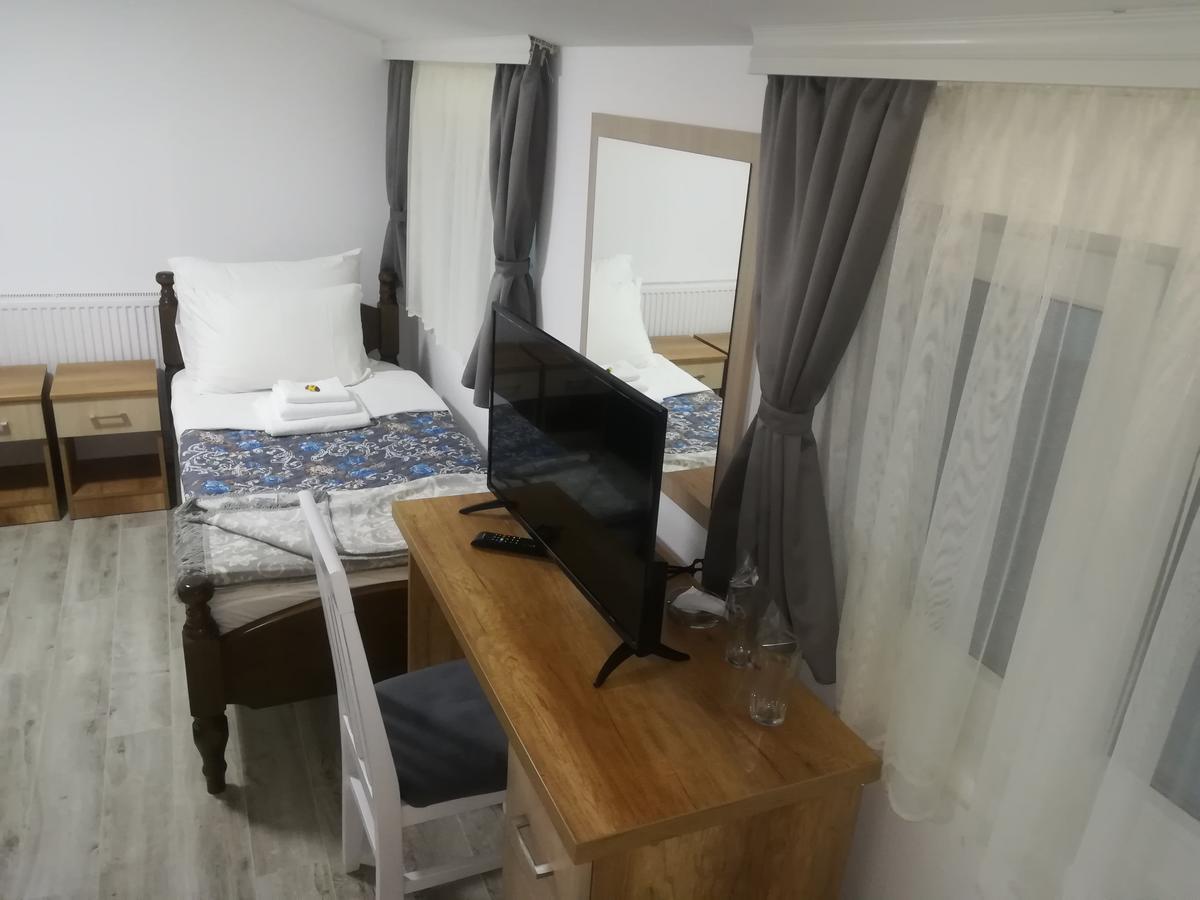 Karavan 123 Raška 外观 照片