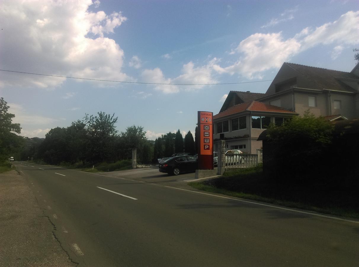 Karavan 123 Raška 外观 照片